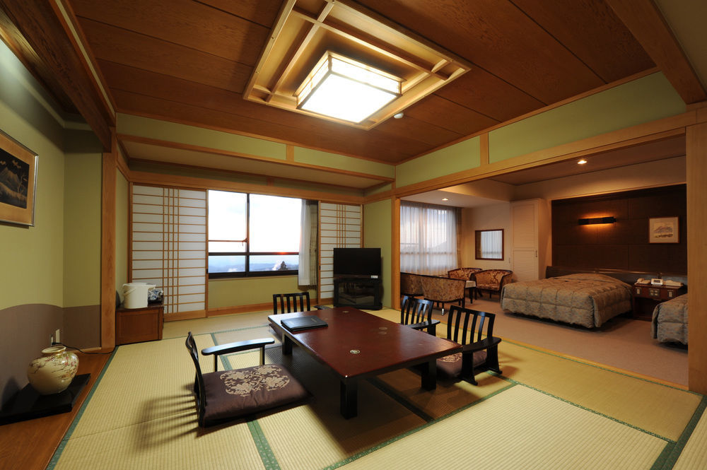Kirishima Hotel Экстерьер фото